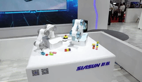 TCR協作機器人.gif